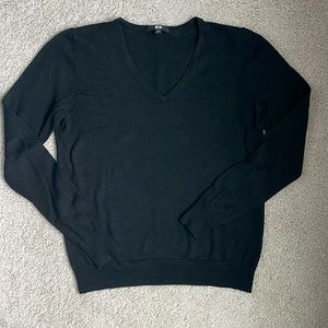 Uniqlo 100% Wool Sweater